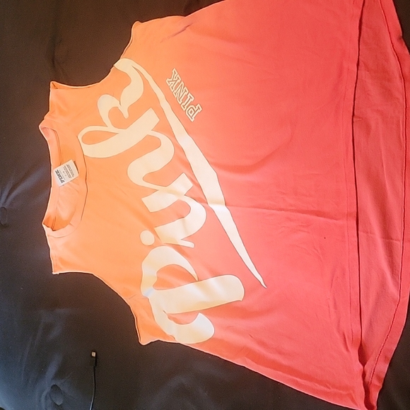 Pink brand shirt - Picture 1 of 3